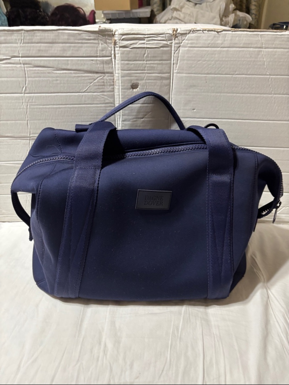 Dagne Dover London Carryall large. Pls note no shoulder strap. Pouch included